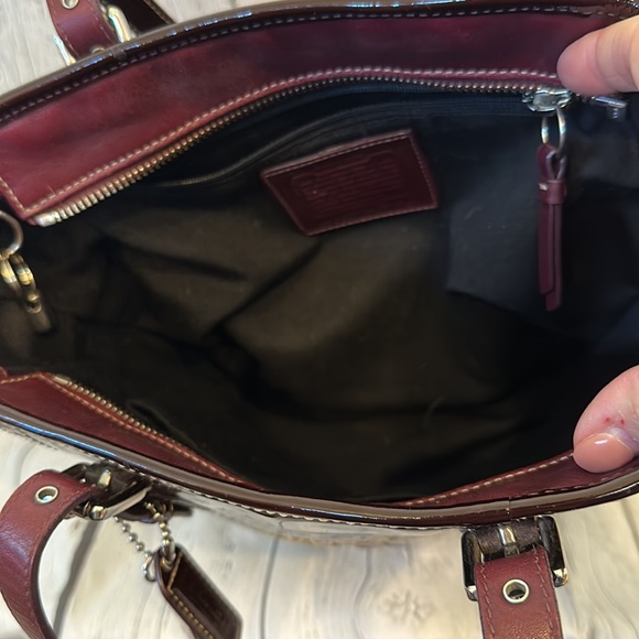 Coach Ashley rare liquid glass Patent Leather Gallery tote in deep Cabernet! - Picture 7 of 16